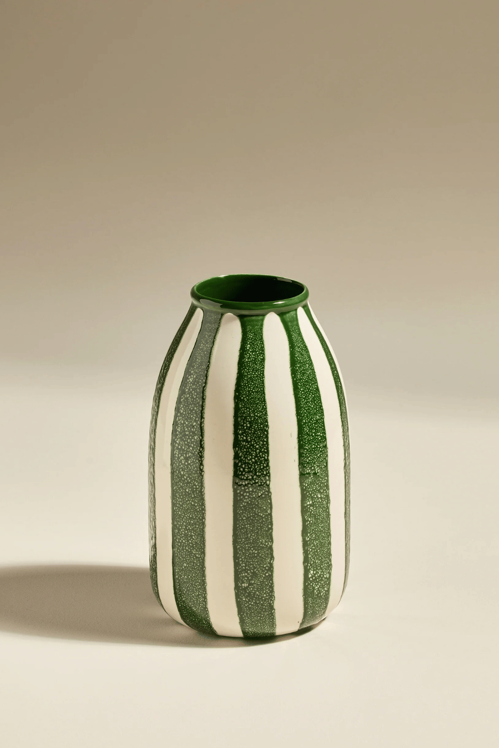 vase-decoratif-riveria-maison-couture vase Riviera Maison Sarah Lavoine avec rayures iconiques